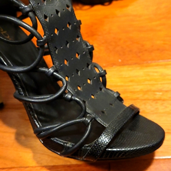 BEBE Strappy black leather heels in size 8 - Picture 3 of 10